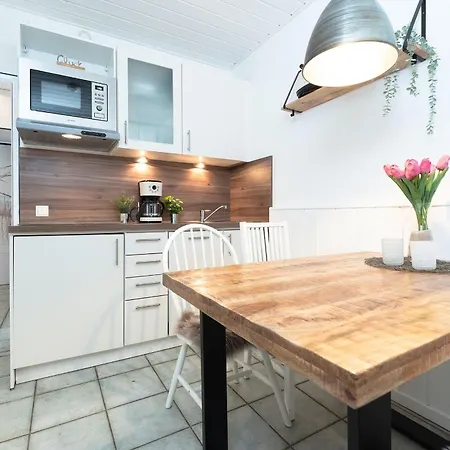 Berolina Badebude 214 *